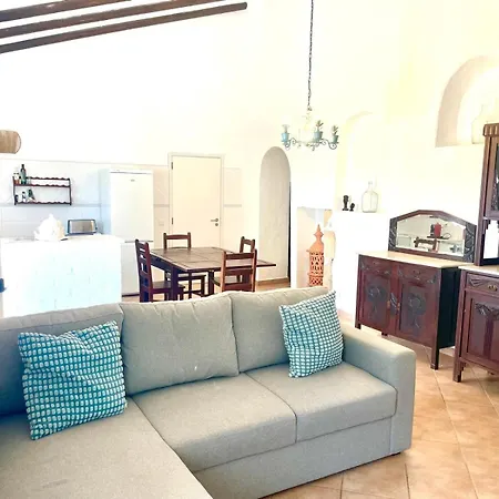 Toca Manas Olhos de Agua (Albufeira)