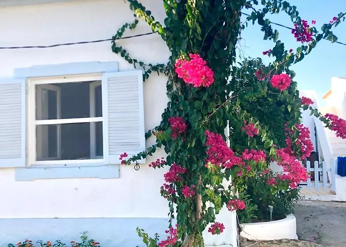 Toca Manas Olhos de Αgua