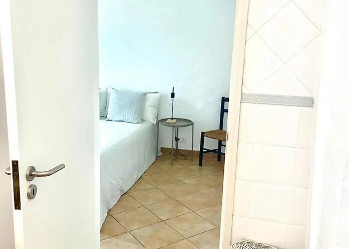 Toca Manas Olhos de Agua (Albufeira)